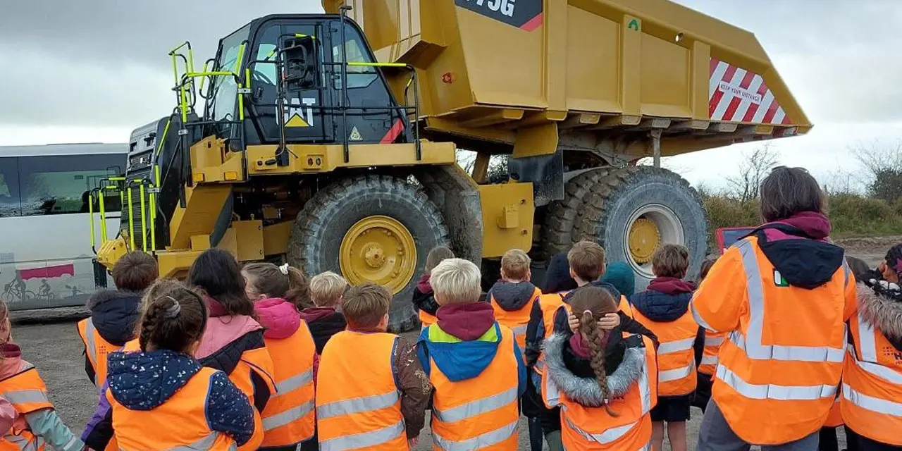 Axbridge First School students see quarrying in action